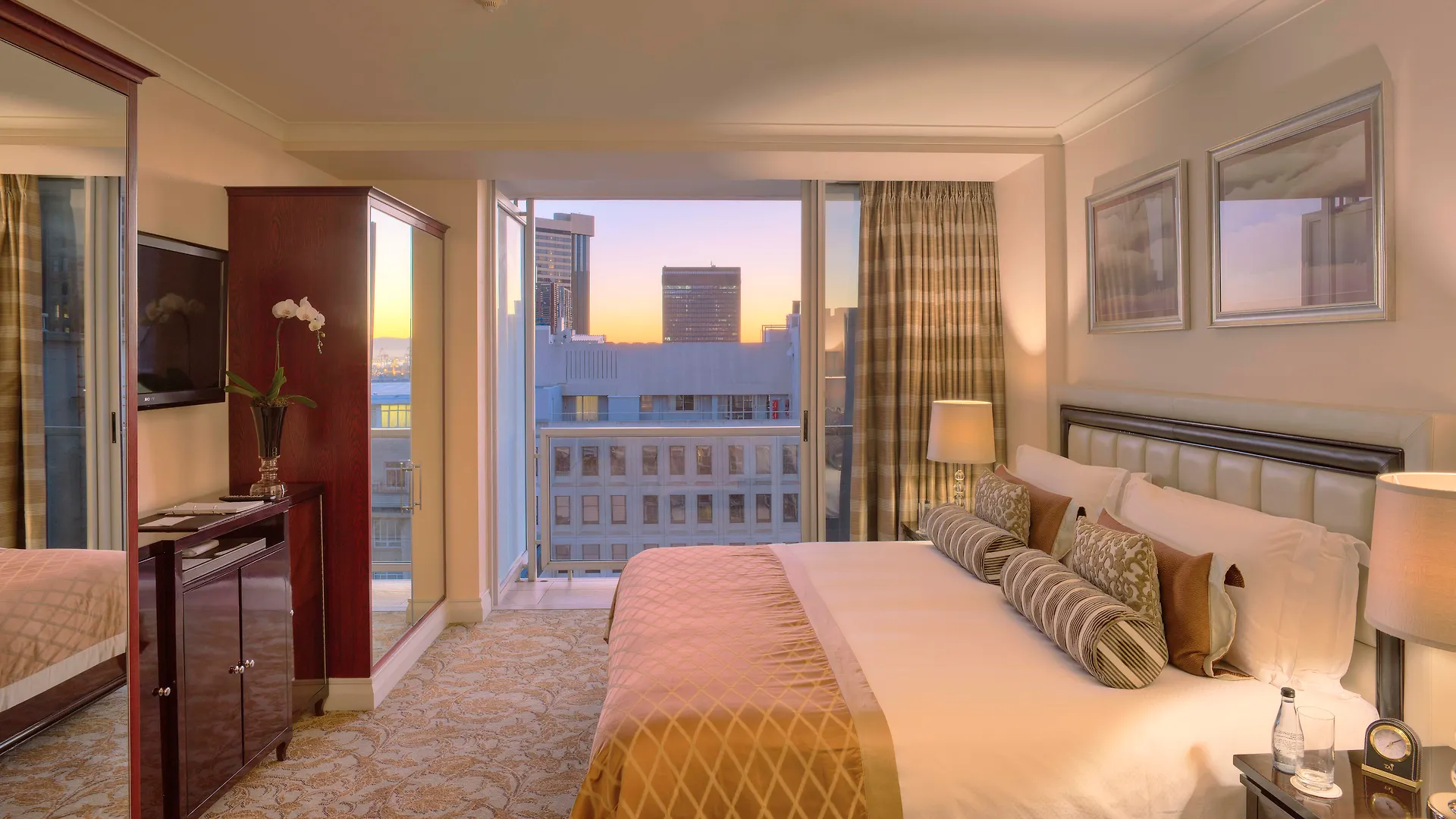 Taj Cape Town Hotel