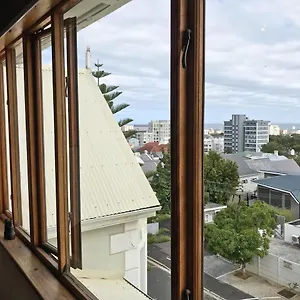 Apartment Braeside House